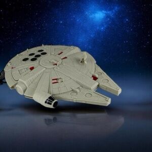 Star Wars Millennium Falcon Popcorn Bucket Disney Parks NWT